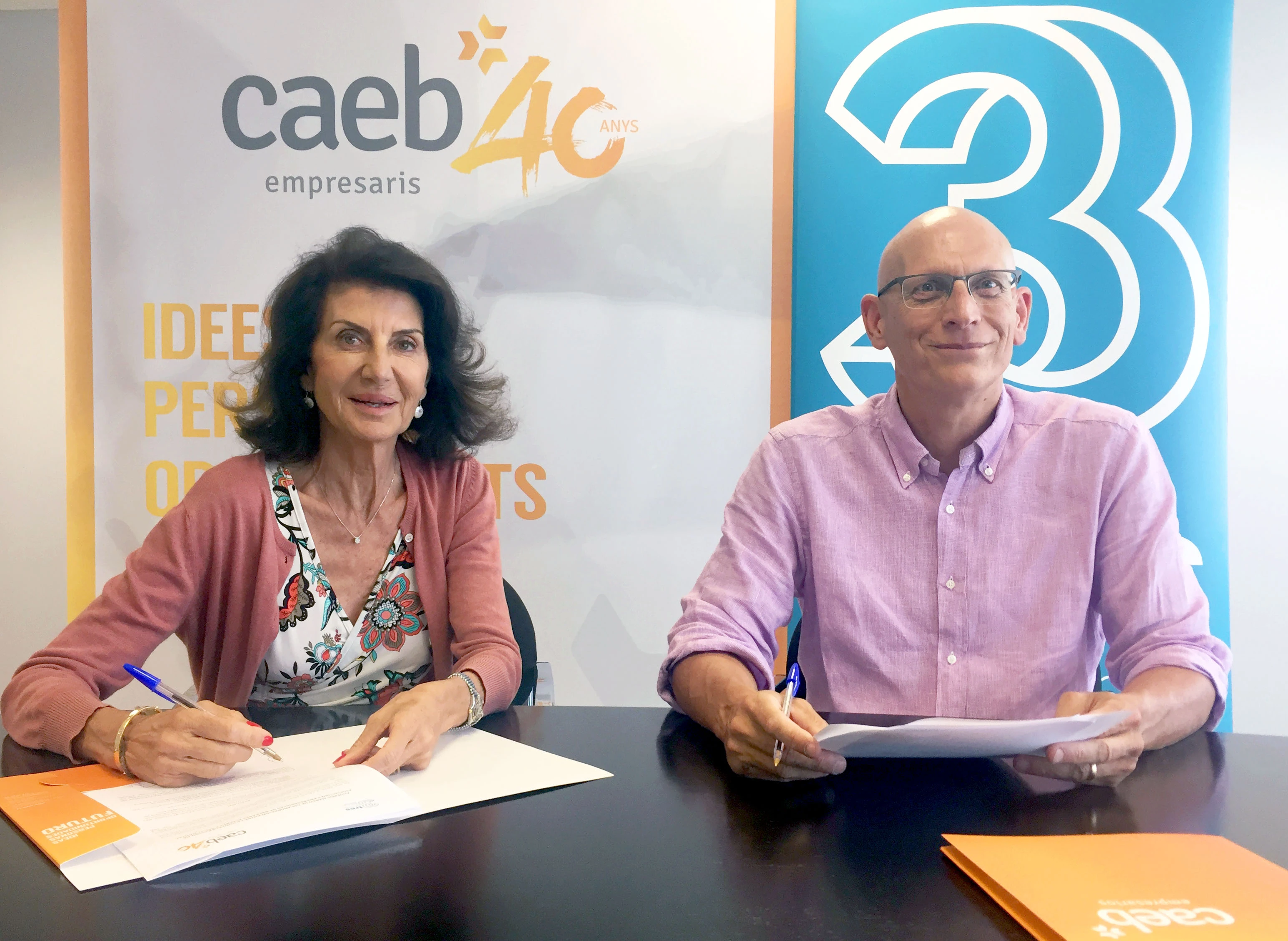 CAEB y 3 Salut Mental firman un acuerdo de colaboración