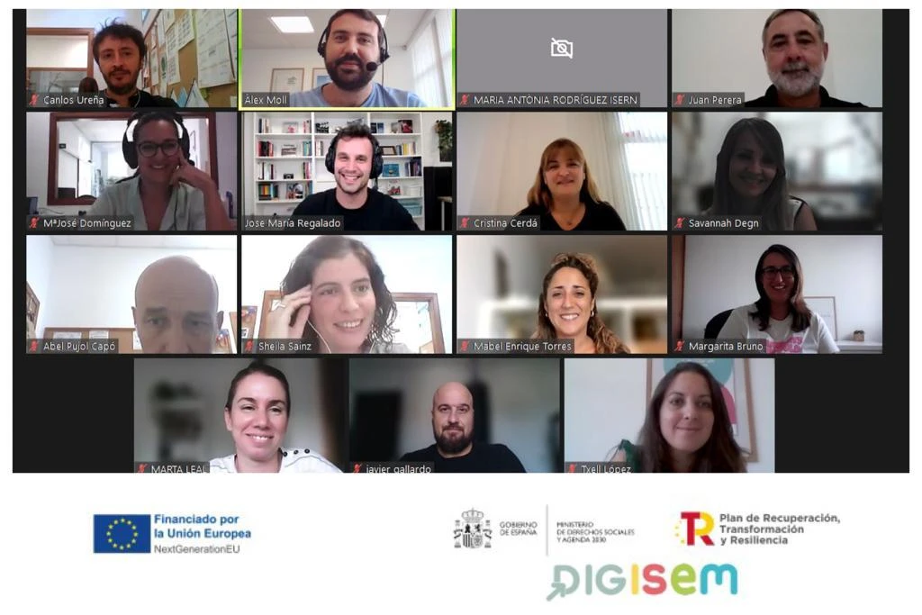 Professionals de Gira-Sol es formen en matèria de treball col·laboratiu a través de la digitalització per millorar l’eficiència i atenció a persones participants